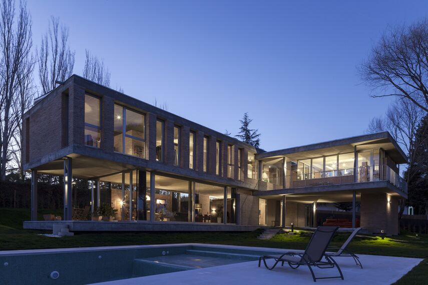 MasterLine 8 Fenêtres - Private House Las Lomas situé à Madrid, Espagne