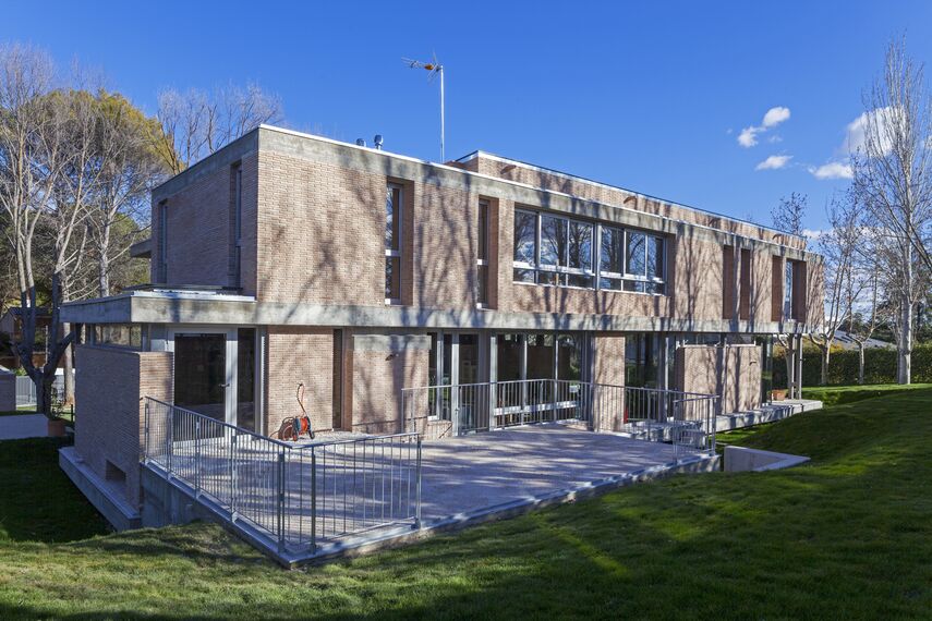 MasterLine 8 Fenêtres - Private House Las Lomas situé à Madrid, Espagne