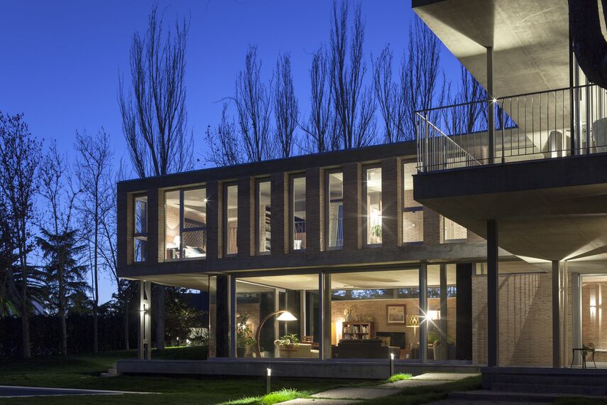 MasterLine 8 Fenêtres - Private House Las Lomas situé à Madrid, Espagne