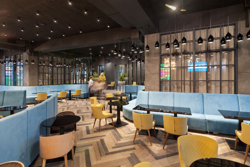 ConceptSystem 77 Fenêtres et CW 50-HI Murs rideaux - Park Art of Rest situé à Lviv, Ukraine