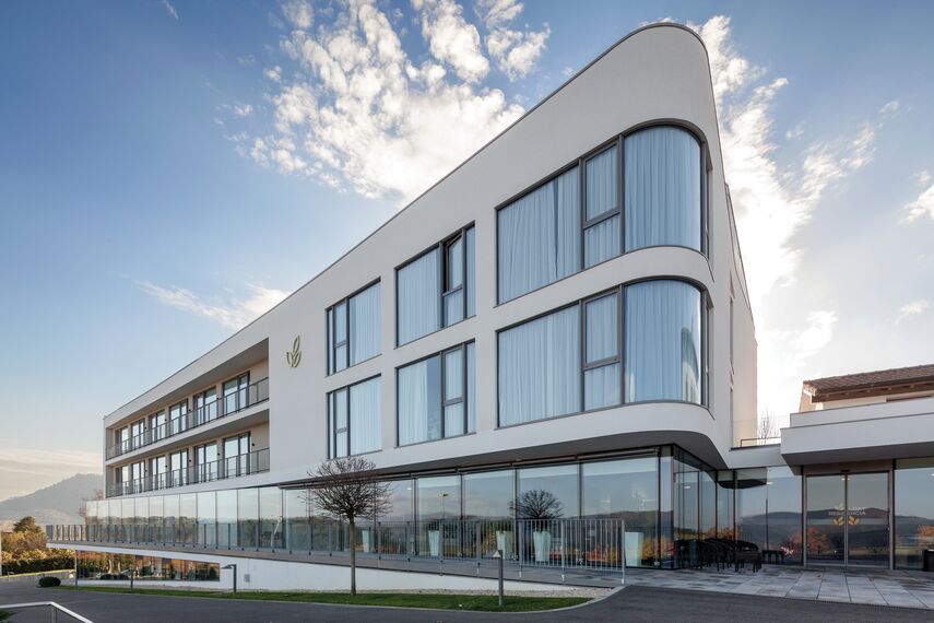 ConceptSystem 77 Portes et CW 50-SC Murs rideaux - Alday Foundation Retirement Home situé àEspagne