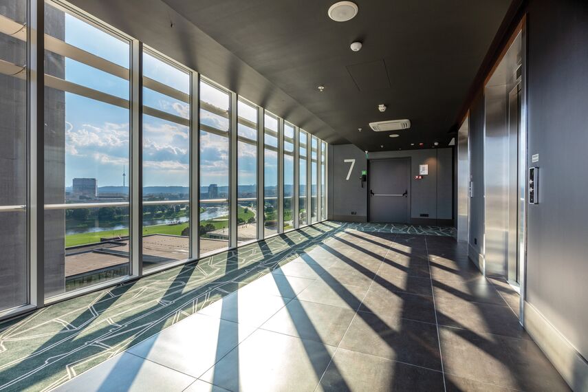 CW 50-HI Murs rideaux - Residental/Project Radisson Blu situé à Vilnius, Lituanie