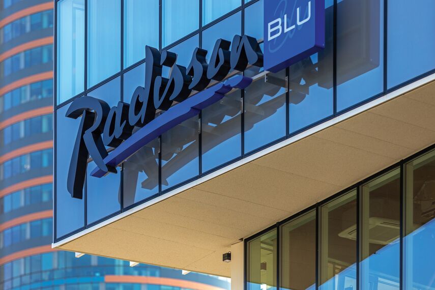 CW 50-HI Murs rideaux - Residental/Project Radisson Blu situé à Vilnius, Lituanie