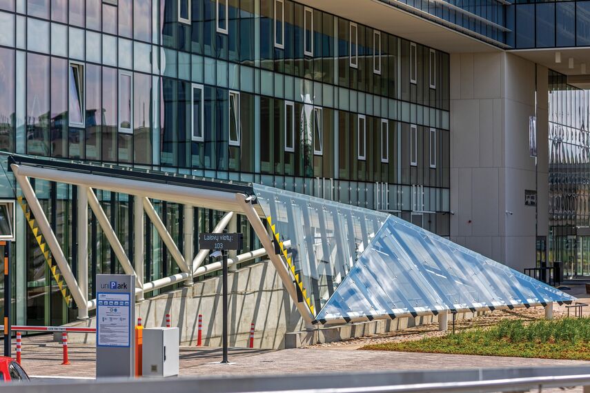 CW 50-HI Murs rideaux - Residental/Project Radisson Blu situé à Vilnius, Lituanie