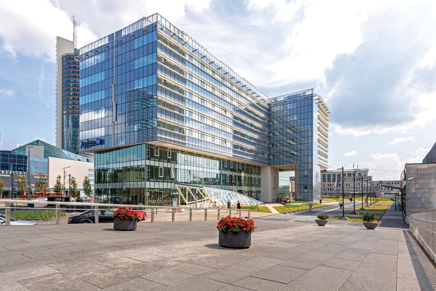 CW 50-HI Murs rideaux - Residental/Project Radisson Blu situé à Vilnius, Lituanie