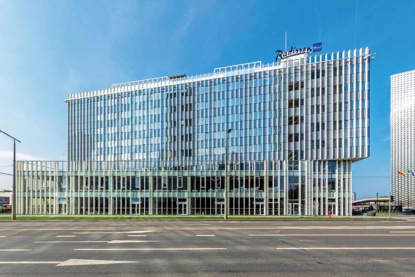 CW 50-HI Murs rideaux - Residental/Project Radisson Blu situé à Vilnius, Lituanie