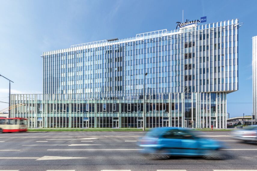 CW 50-HI Murs rideaux - Residental/Project Radisson Blu situé à Vilnius, Lituanie