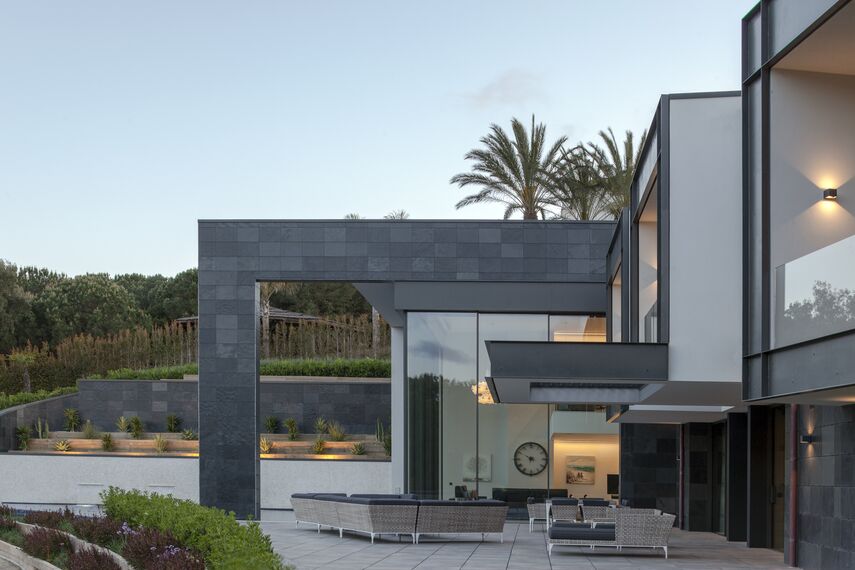 SlimLine 38 Portes, HiFinity Coulissants et ConceptFolding 77 Coulissants - House Pattan - House 3 situé àEspagne