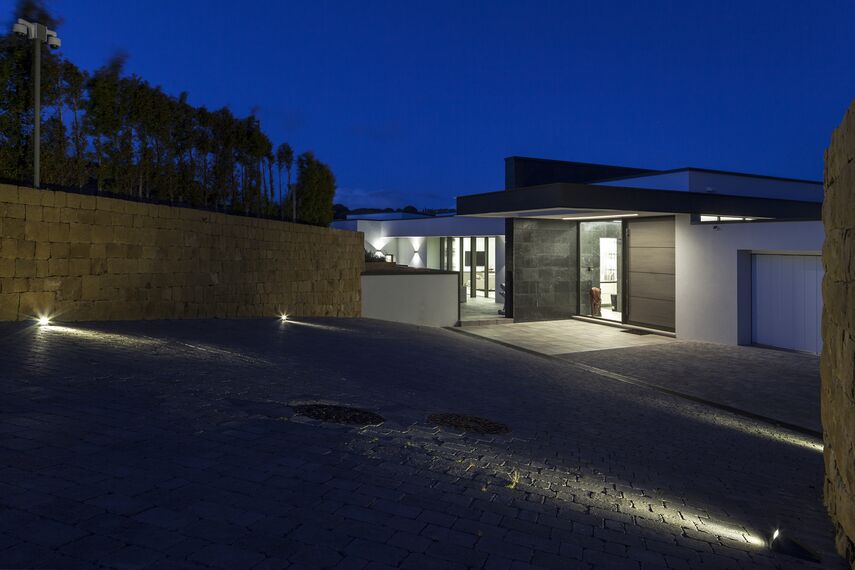 SlimLine 38 Portes, HiFinity Coulissants et ConceptFolding 77 Coulissants - House Pattan - House 3 situé àEspagne