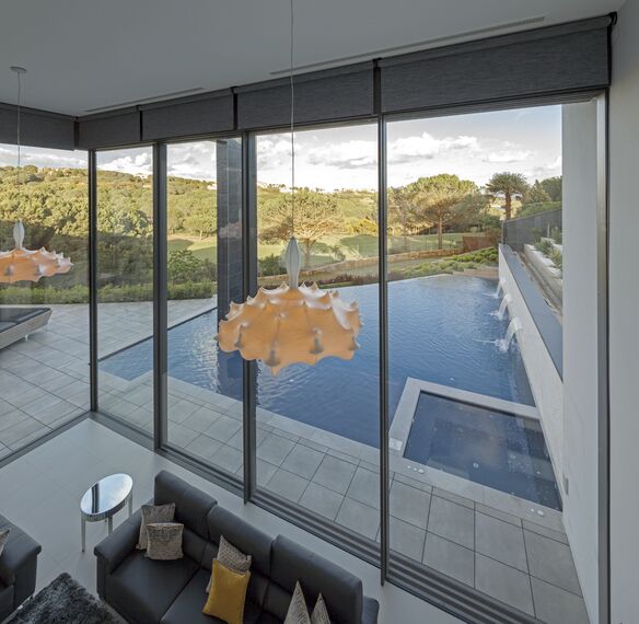 SlimLine 38 Portes, HiFinity Coulissants et ConceptFolding 77 Coulissants - House Pattan - House 3 situé àEspagne