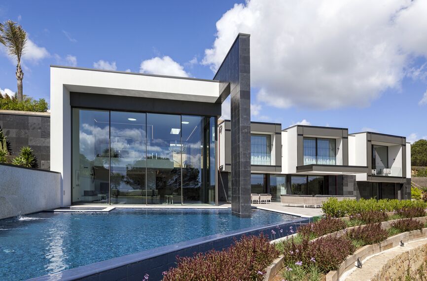 SlimLine 38 Portes, HiFinity Coulissants et ConceptFolding 77 Coulissants - House Pattan - House 3 situé àEspagne