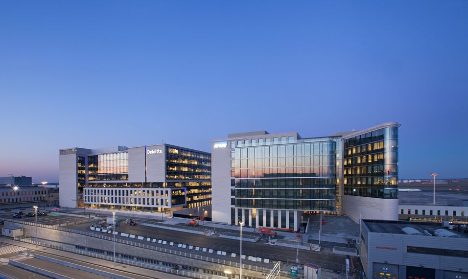 CW 50-SC Murs rideaux - Office building Gateway & Passport situé à Zaventem, Belgique