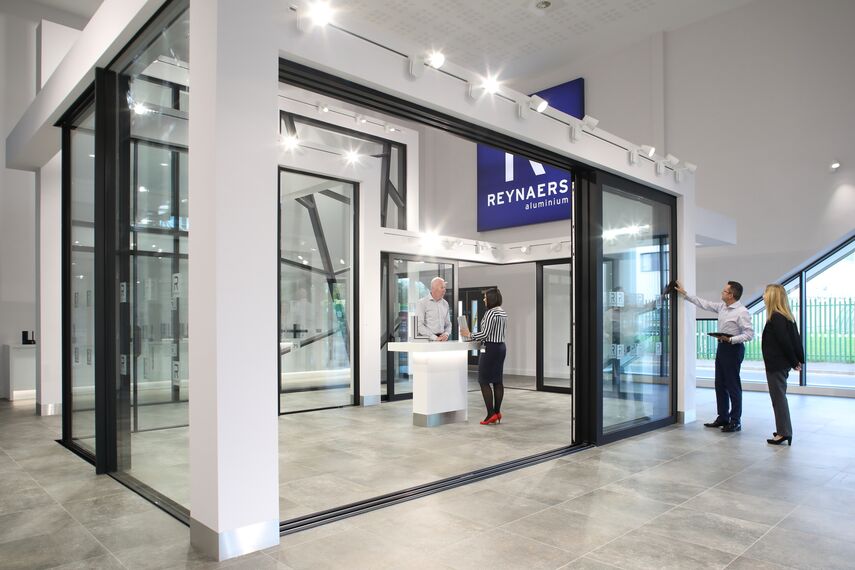 HiFinity Coulissants, CW 50-FP Murs rideaux, CS 77 Fire Proof Fenêtres et CW 50-SC Murs rideaux - Reynaers Knowledge Centre situé à Birmingham, Royaume-Uni