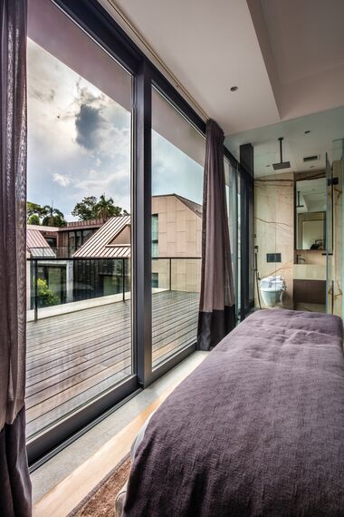 ConceptWall 50 Murs rideaux et ConceptSystem 59 Fenêtres - Asimont Villa situé àSingapour
