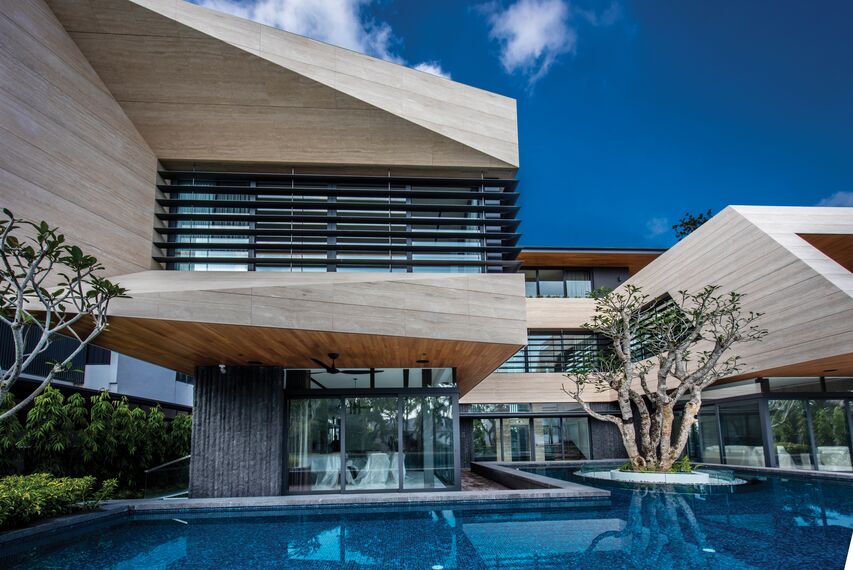 ConceptSystem 59 Fenêtres et CP 96 Coulissants - Villa 11 Sunridge Park situé àSingapour