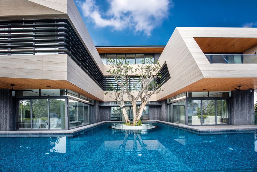 ConceptSystem 59 Fenêtres et CP 96 Coulissants - Villa 11 Sunridge Park situé àSingapour