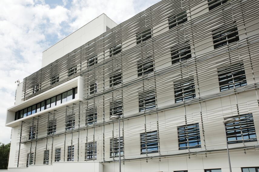 ConceptSystem 77 Fenêtres, BriseSoleil 100 Brise Soleil et CS 77 Fire Proof Fenêtres - AZ Sint Maarten situé à Mechelen, Belgique
