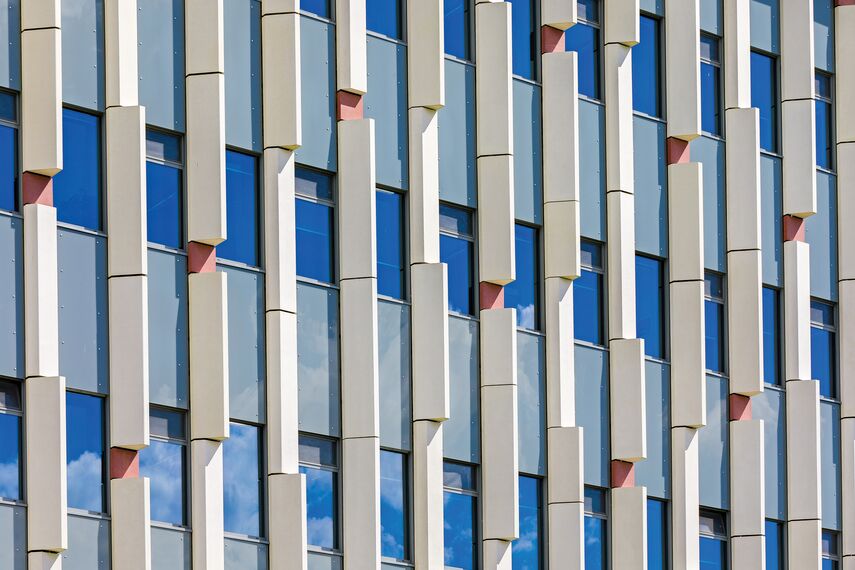 ConceptWall 50 Murs rideaux et CW 50-FP Murs rideaux - Jungtinis gyvybės mokslų centras’ situé à Vilnius, Lituanie