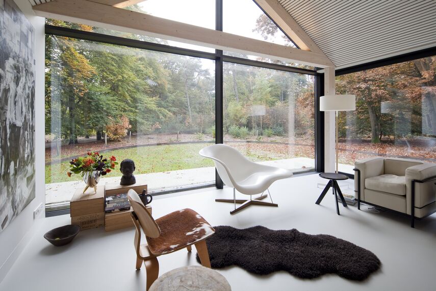 ConceptPatio 130 Coulissants, ConceptSystem 77 Fenêtres et ConceptWall 50 Murs rideaux - House The Brouwhuis situé à Oisterwijk, les Pays-Bas