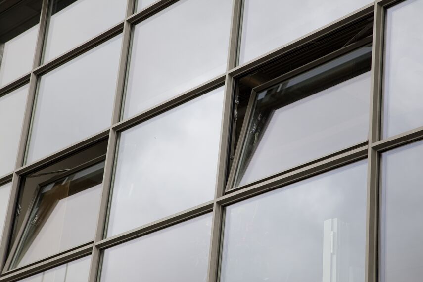 ConceptSystem 68 Fenêtres et CS 38-SL Systèmes annulés - Business center De Plint situé à Tilburg, les Pays-Bas