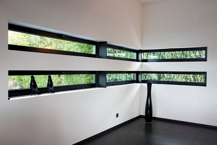 Mosquito Produits Périphériques, ConceptSystem 68 Fenêtres et CP 96 Coulissants - House Private House Ciney 1 situé à Ciney, Belgique