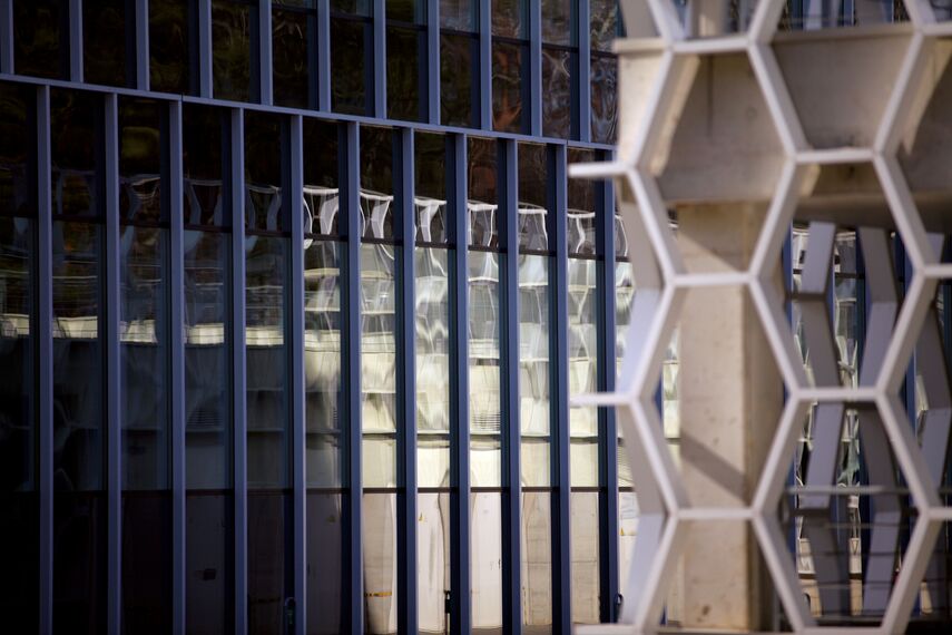 CI 45 Fenêtres, ConceptSystem 77 Portes, ConceptSystem 77 Fenêtres et CW 50-HI Murs rideaux - College/University National Centre  of Physical and Technological Sciences situé à Vilnius, Lituanie