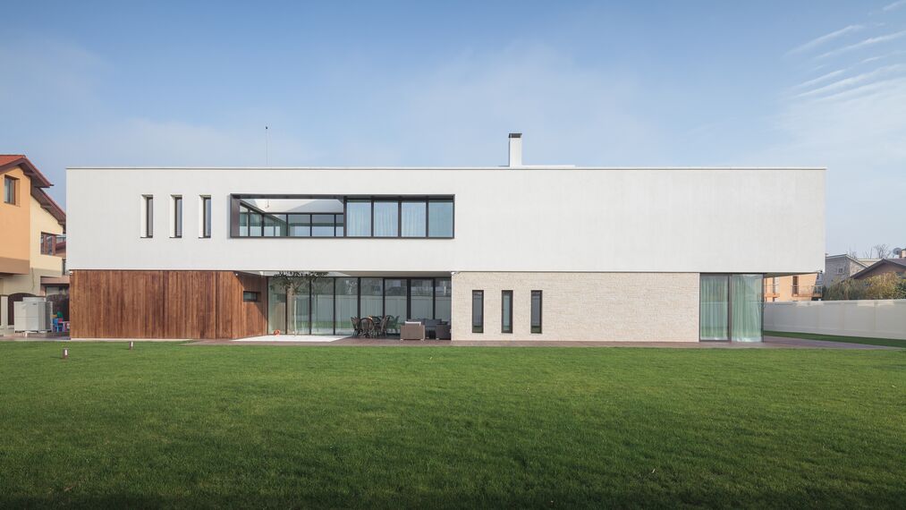 BriseSoleil 40 Brise Soleil et CS 86-HI (c) Systèmes annulés - Private house K situé àRoumanie