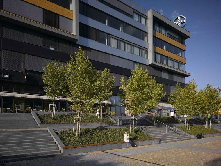 CS 86-HI (c) Systèmes annulés et ConceptWall 50 Murs rideaux - Západní mêsto (city west) Office Building situé à Prague, République tchèque