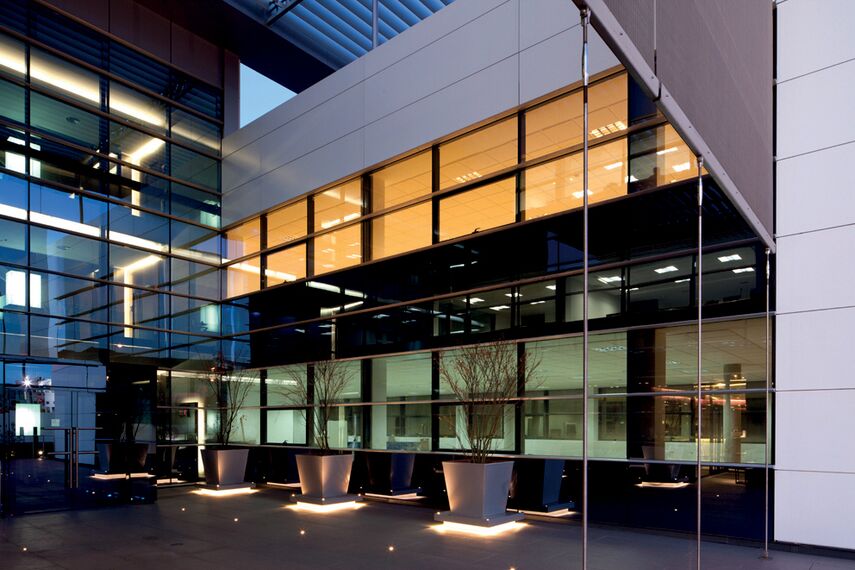 EcoSystem 50 Portes, ConceptSystem 77 Fenêtres, ConceptSystem 77 Portes, EcoSystem 50 Fenêtres et ConceptWall 50 Murs rideaux - Ferbocar situé à Madrid, Espagne