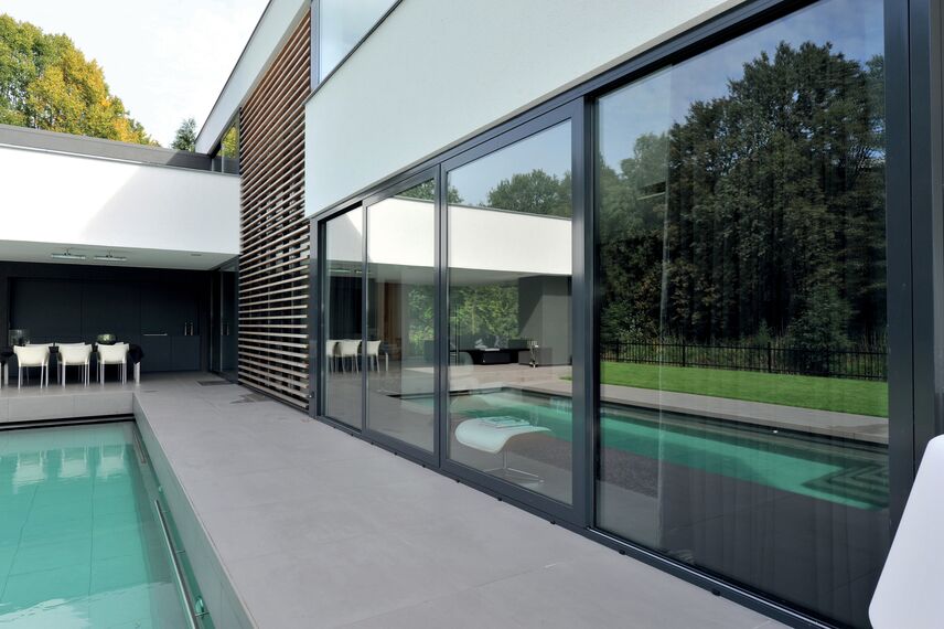 ConceptSystem 68 Portes et ConceptSystem 68 Fenêtres - Villa Oisterwijk situé à Oisterwijk, les Pays-Bas