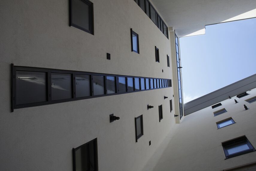 CP 96 Coulissants et ConceptWall 50 Murs rideaux - Complexe immobilier Azure Project situé à Plymouth, Royaume-Uni