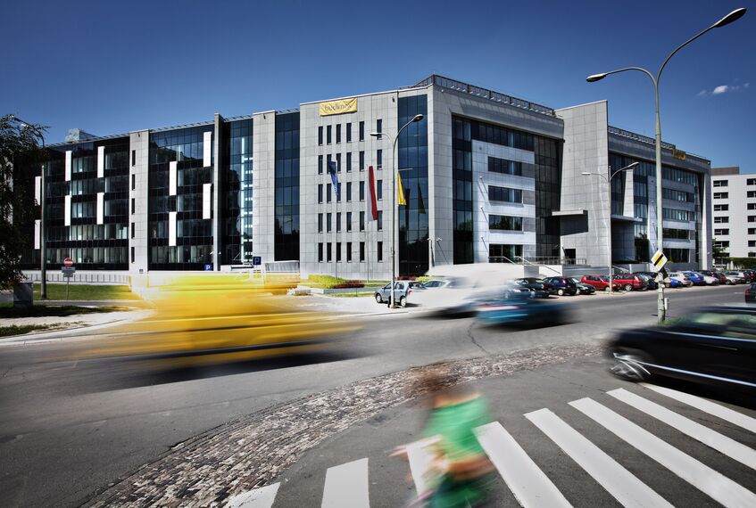 ConceptWall 50 Murs rideaux - Business center Radwar Business Park situé à Warsaw, Pologne