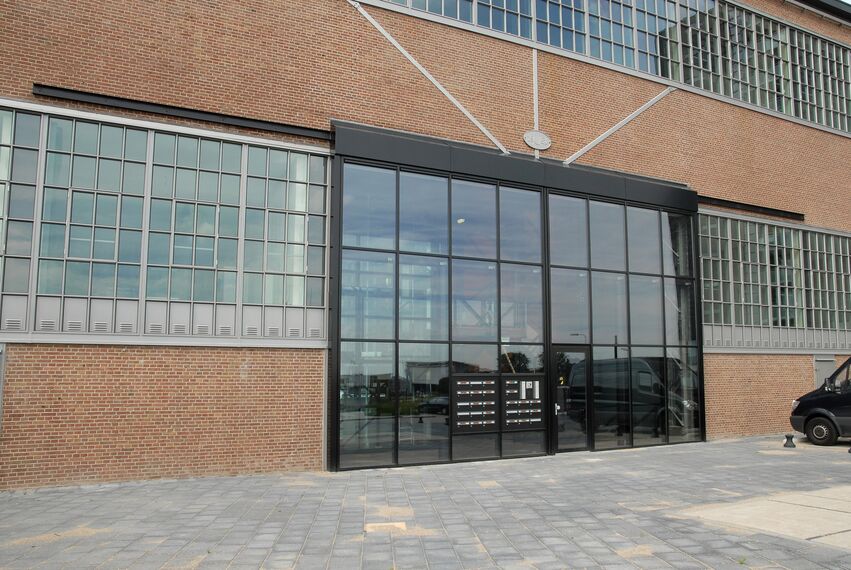 ConceptSystem 68 Portes, CS 38-SL Systèmes annulés, ConceptWall 50 Murs rideaux, CS 38-SL Systèmes annulés et ConceptSystem 68 Fenêtres - Office building De Drie Rivieren situé à Ridderkerk, les Pays-Bas