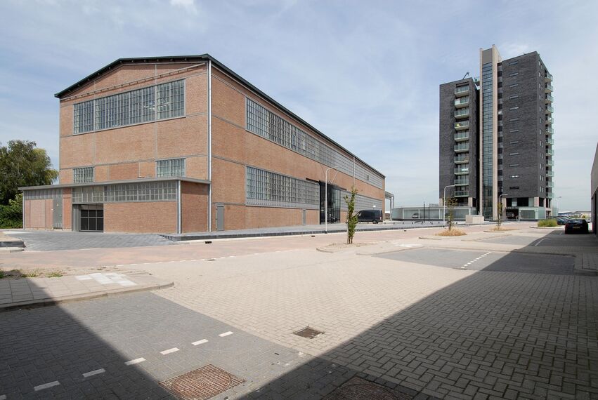 ConceptSystem 68 Portes, CS 38-SL Systèmes annulés, ConceptWall 50 Murs rideaux, CS 38-SL Systèmes annulés et ConceptSystem 68 Fenêtres - Office building De Drie Rivieren situé à Ridderkerk, les Pays-Bas