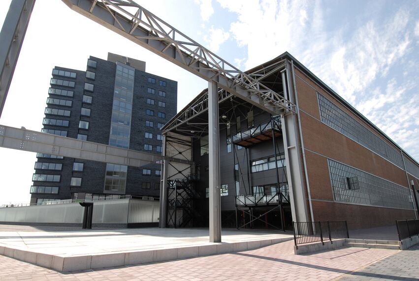 ConceptSystem 68 Portes, CS 38-SL Systèmes annulés, ConceptWall 50 Murs rideaux, CS 38-SL Systèmes annulés et ConceptSystem 68 Fenêtres - Office building De Drie Rivieren situé à Ridderkerk, les Pays-Bas