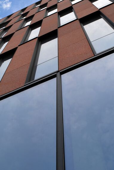 ConceptWall 60 Murs rideaux - Office building Tiensevest Office Complex situé à Leuven, Belgique