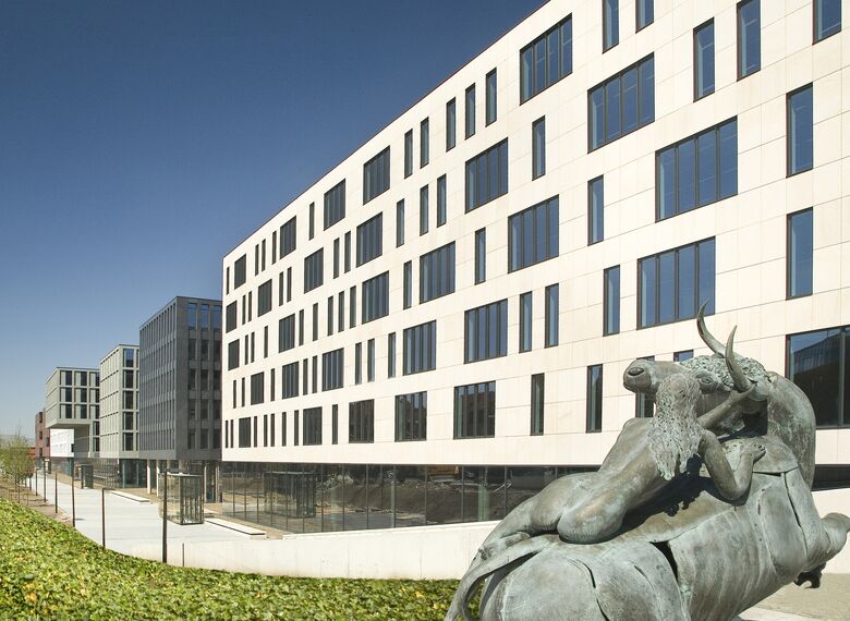 ConceptWall 60 Murs rideaux - Office building Tiensevest Office Complex situé à Leuven, Belgique