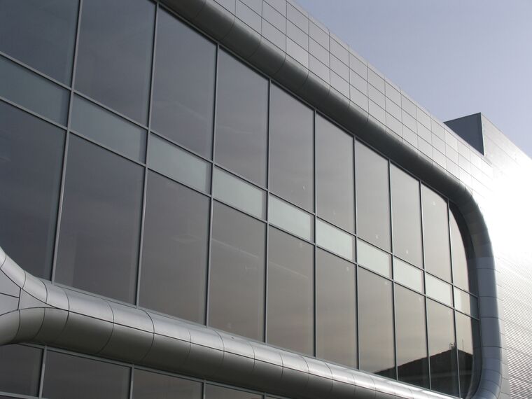 ConceptWall 50 Murs rideaux - Shopping centre Shopping center Light Park situé à Bratislava, République slovaque