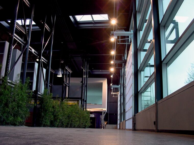 ConceptWall 50 Murs rideaux - Warehouse Roos & Ros situé à Oud-Beijerland, les Pays-Bas