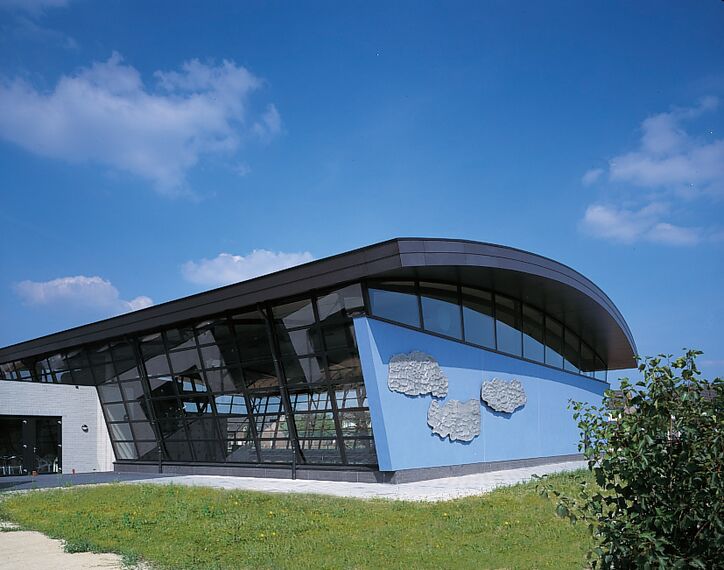 ConceptWall 50 Murs rideaux - Swimming pool Sports centre Reeshof situé à Tilburg, les Pays-Bas