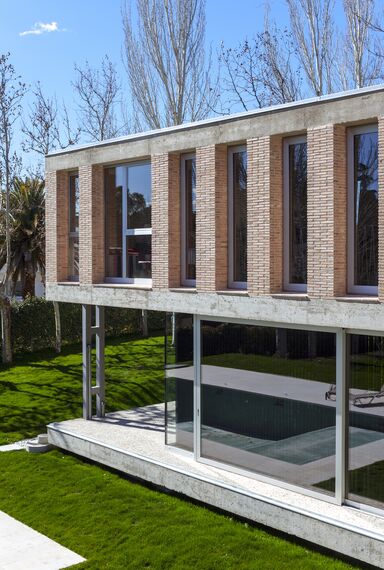 MasterLine 8 Fenêtres - Private House Las Lomas situé à Madrid, Espagne