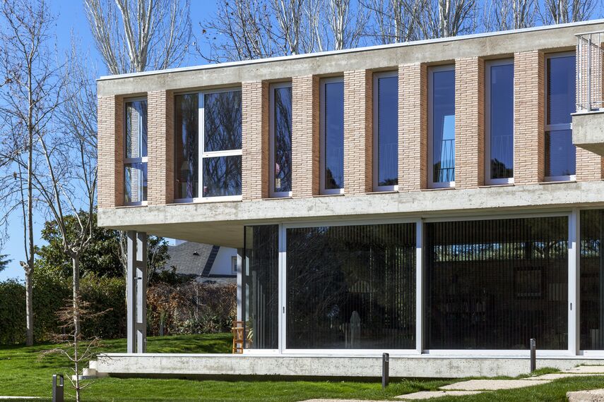 MasterLine 8 Fenêtres - Private House Las Lomas situé à Madrid, Espagne