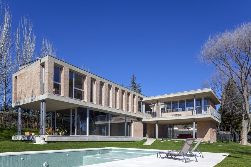 MasterLine 8 Fenêtres - Private House Las Lomas situé à Madrid, Espagne