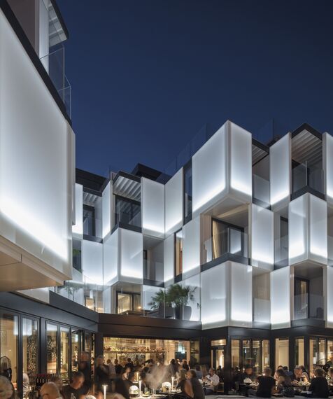 ConceptSystem 68 Fenêtres, ConceptFolding 77 Coulissants et CS 77 Fire Proof Portes - Hotel Sir Joan situé à Ibiza, Espagne