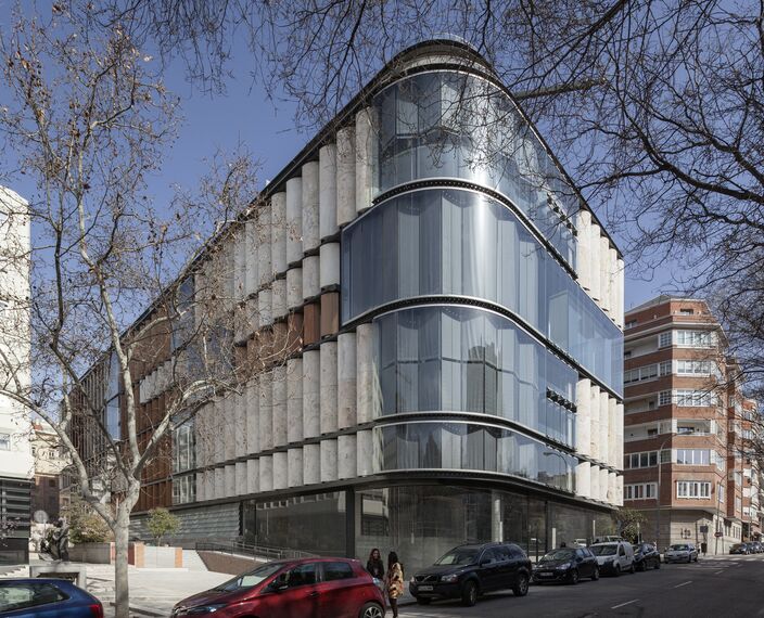 HiFinity Coulissants et CS 77 Hidden Vent Fenêtres - Lagasca 99 situé à Madrid, Espagne