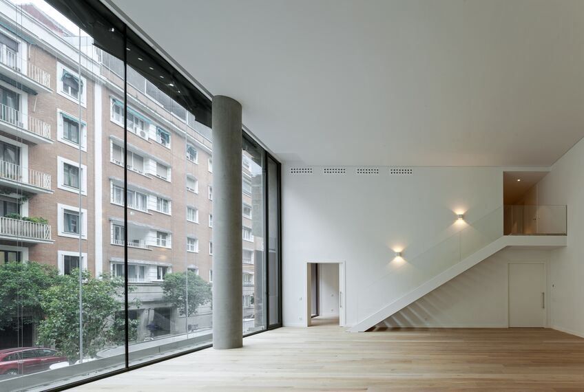 HiFinity Coulissants et CS 77 Hidden Vent Fenêtres - Lagasca 99 situé à Madrid, Espagne