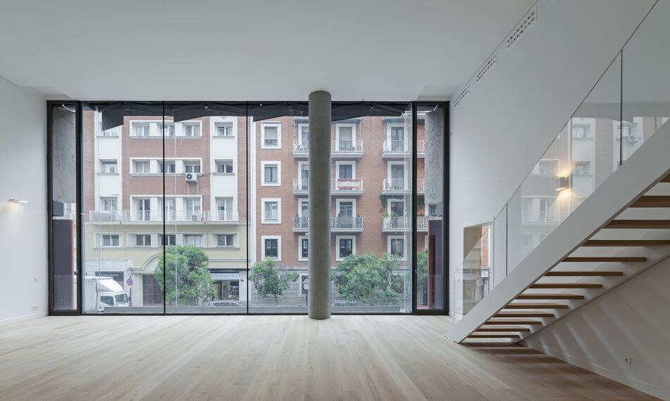 HiFinity Coulissants et CS 77 Hidden Vent Fenêtres - Lagasca 99 situé à Madrid, Espagne
