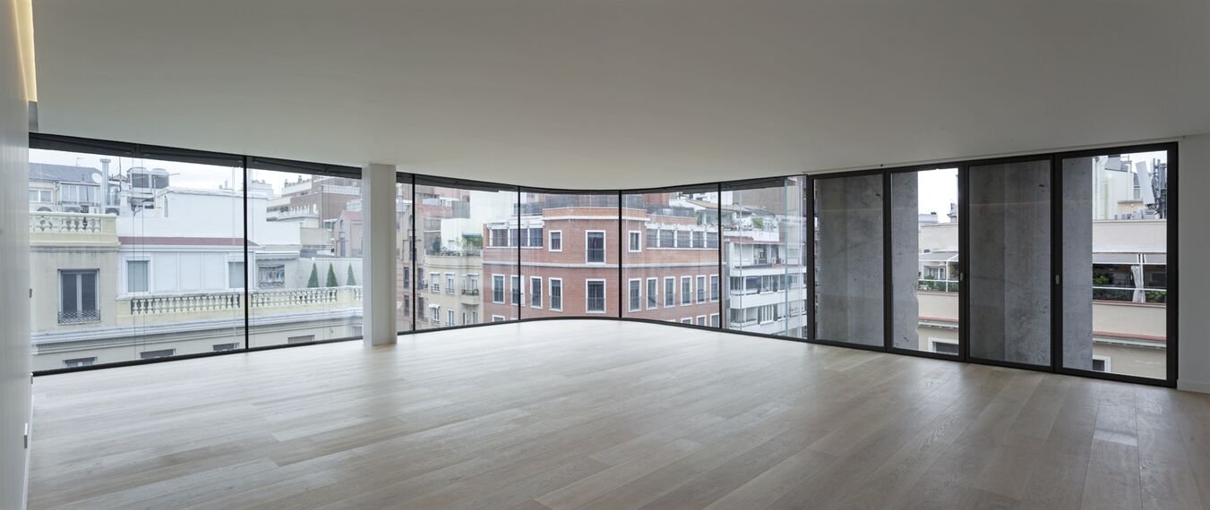 HiFinity Coulissants et CS 77 Hidden Vent Fenêtres - Lagasca 99 situé à Madrid, Espagne