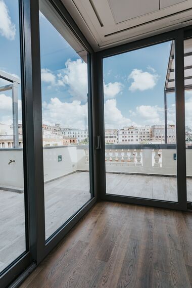 SlimLine 38 Windows and ConceptSystem 77 Windows - Office building Office building Roma located in Rome, Italy