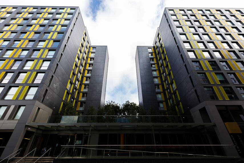 ConceptSystem 68 Doors and CW 50-HI Façades - Residental/Project Sherwood Court located in London, United Kingdom